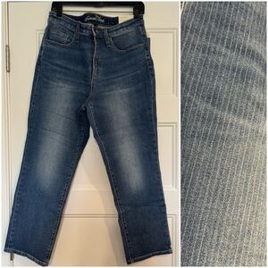 NWT Universal Thread striped, high rise, crop jeans, size 12